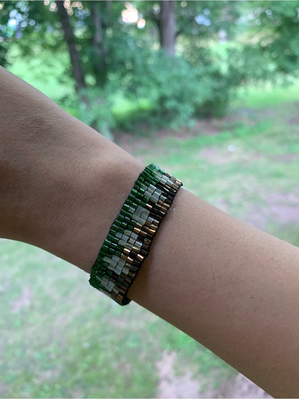 Green Beaded Stretch Bracelet - Fashion Wristwear